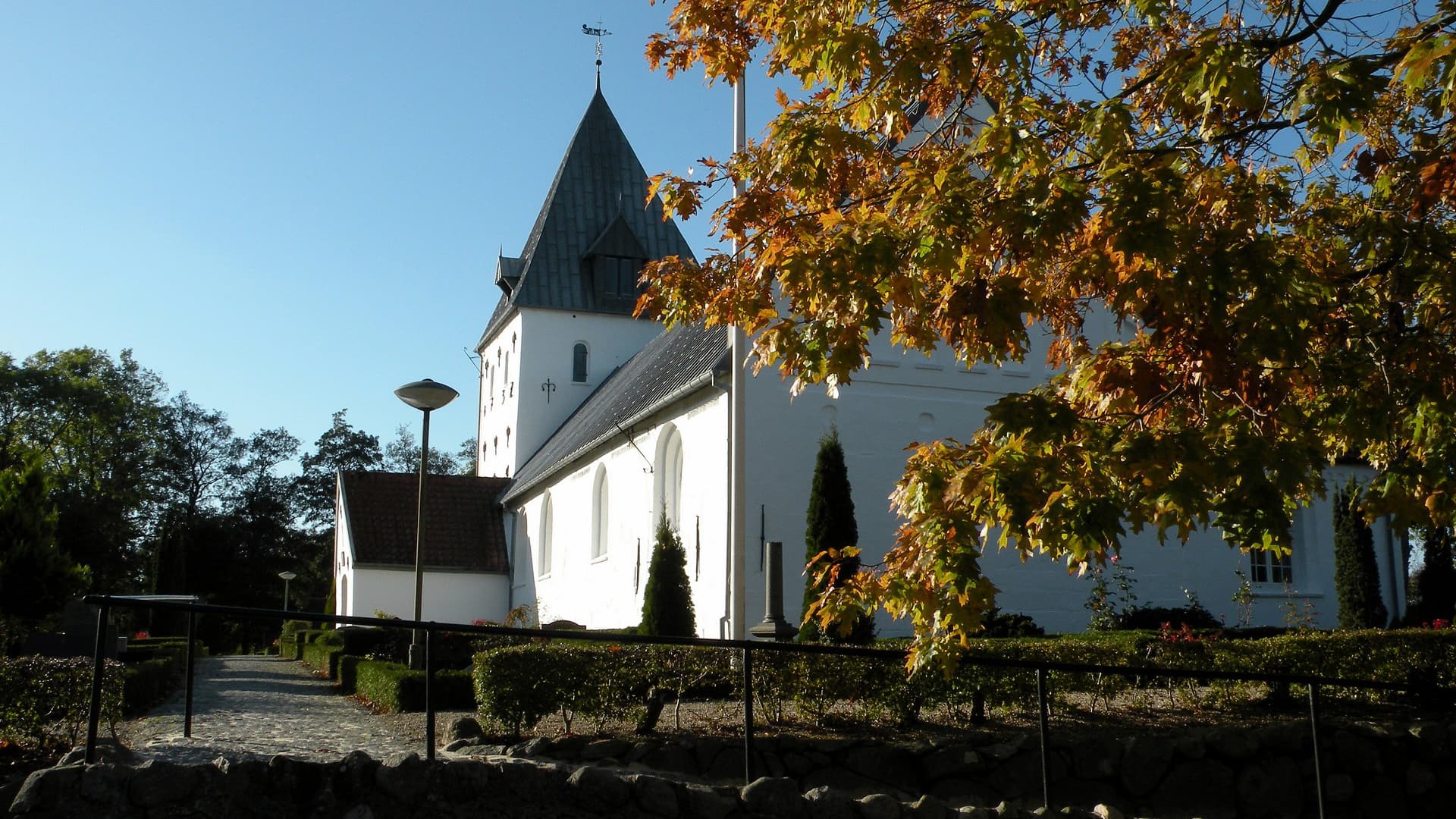 Maugstrup Kirche